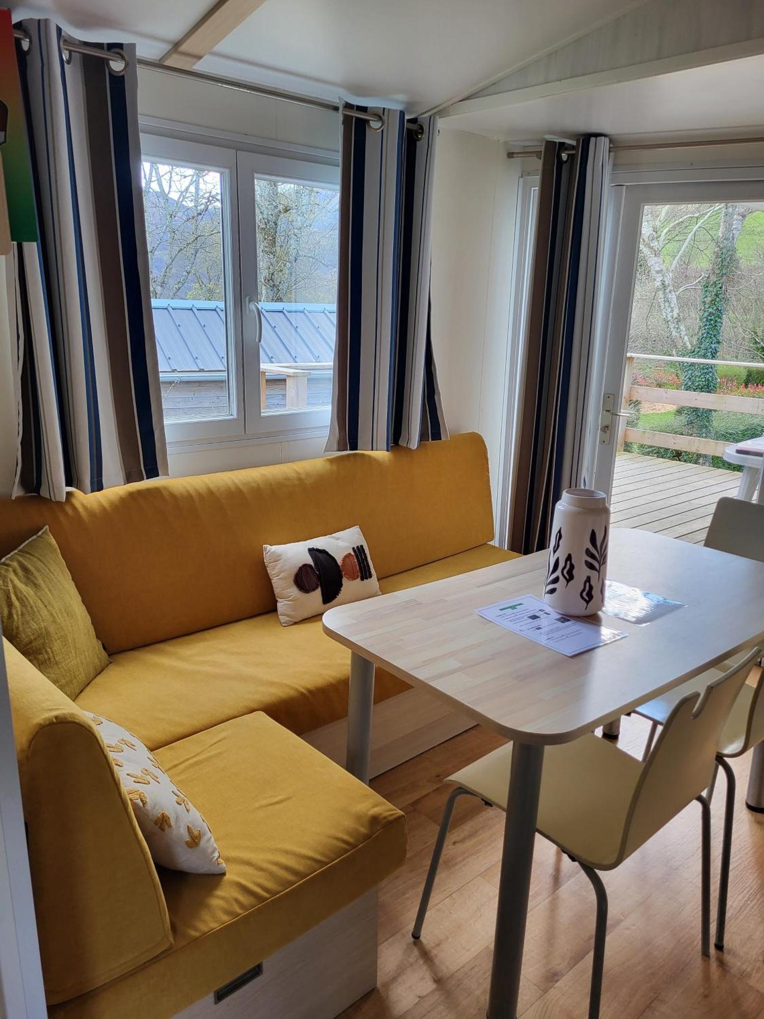 Camping Ixtila Mobilhome Betzuela لاراو المظهر الخارجي الصورة